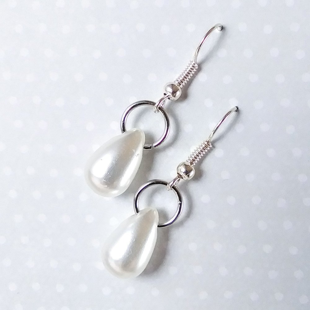 White Pearl Teardrop Earrings